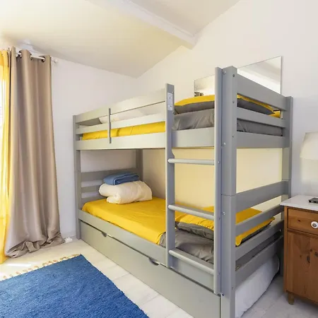 Belle Maison Bleu Azur *